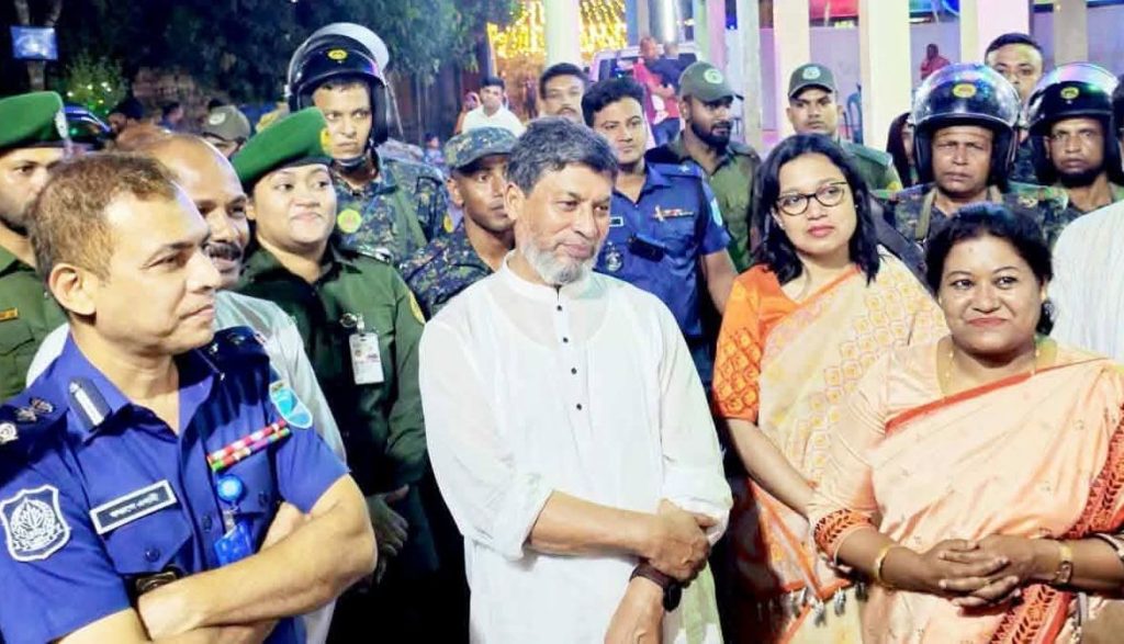 মাদারীপুরে শারদীয় দুর্গাপূজায় নিচ্ছিদ্র নিরাপত্তা বিধানে এমপি, ডিসি ও পুলিশ সুপারের সমন্বিত উদ্যোগ